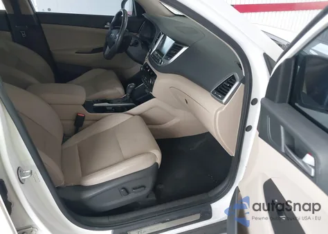 2017 Hyundai Tucson Limited z USA, uszkodzony, nr VIN KM8J33A25HU461806